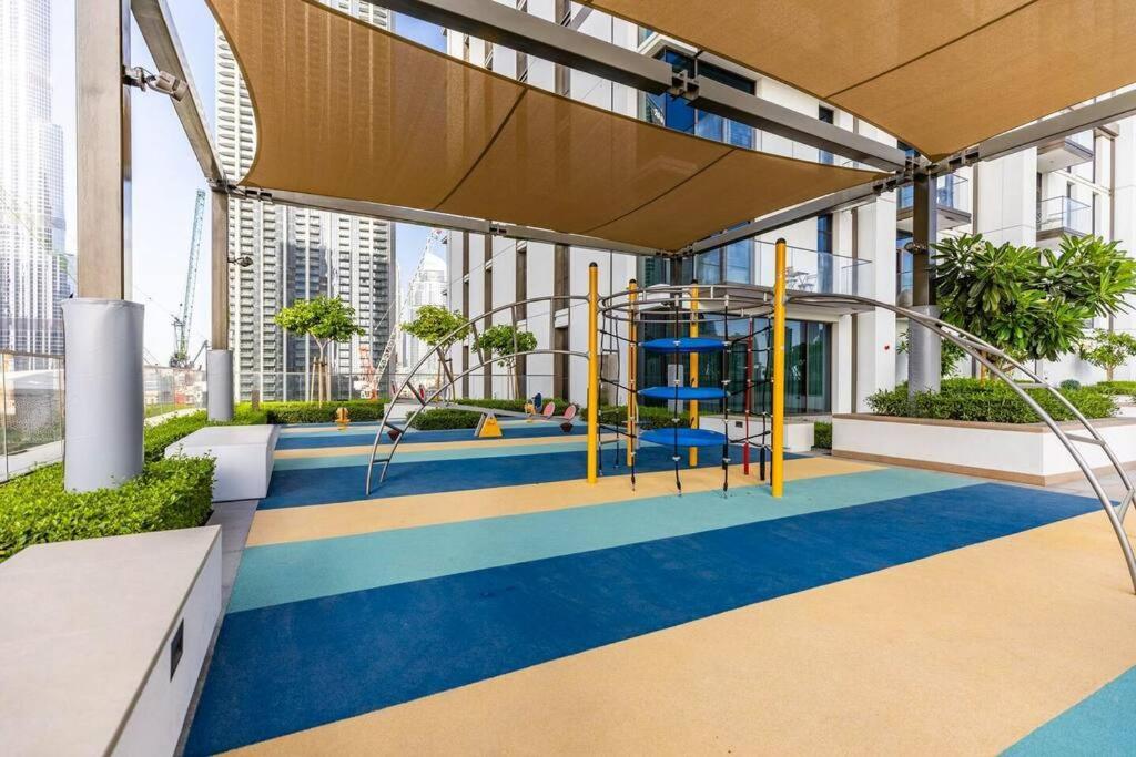 2br-fountain & Burj Khalifa View - Near Mall * Dubai