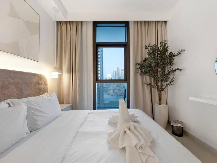 2br-fountain & Burj Khalifa View - Near Mall * Dubai